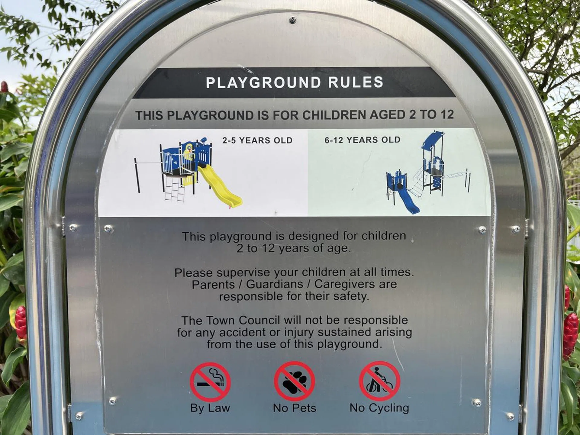 Taken with iPhone 13 Pro Max's main wide camera.