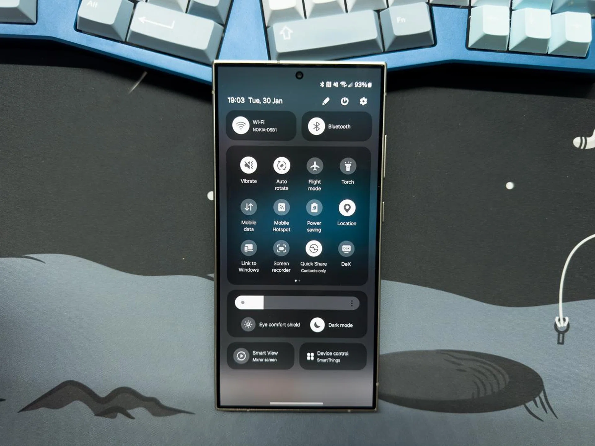 The new Quick Panel looks familiar... But still nice.