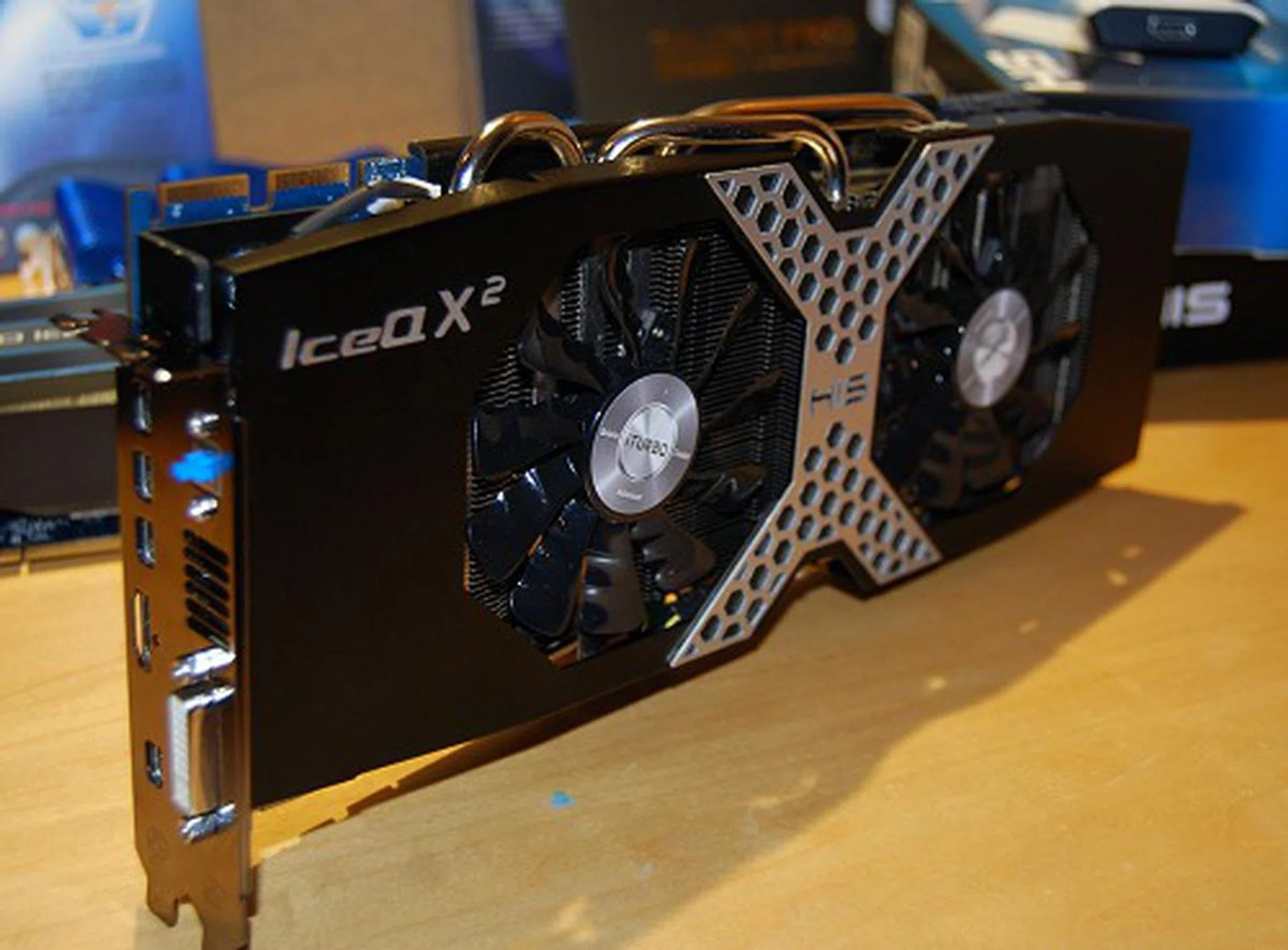 Meet the HIS 7970 X and its new IceQ X2 cooler. The card has far better power circuitry to the GPU (18 PWM phases) than a reference card (5 PWM phases). 