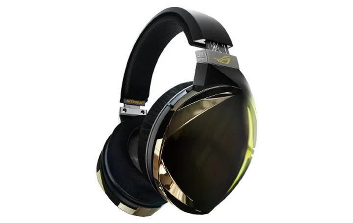 ASUS ROG Strix Fusion 700