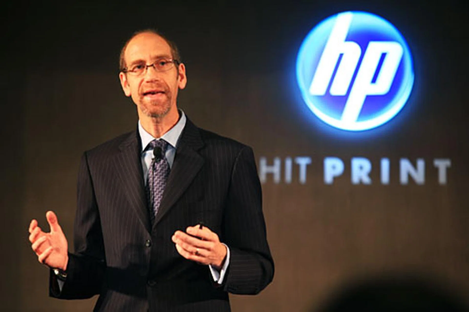 John Solomon, Senior VP, Imaging and Printing Group of APJ giving the keynote address.