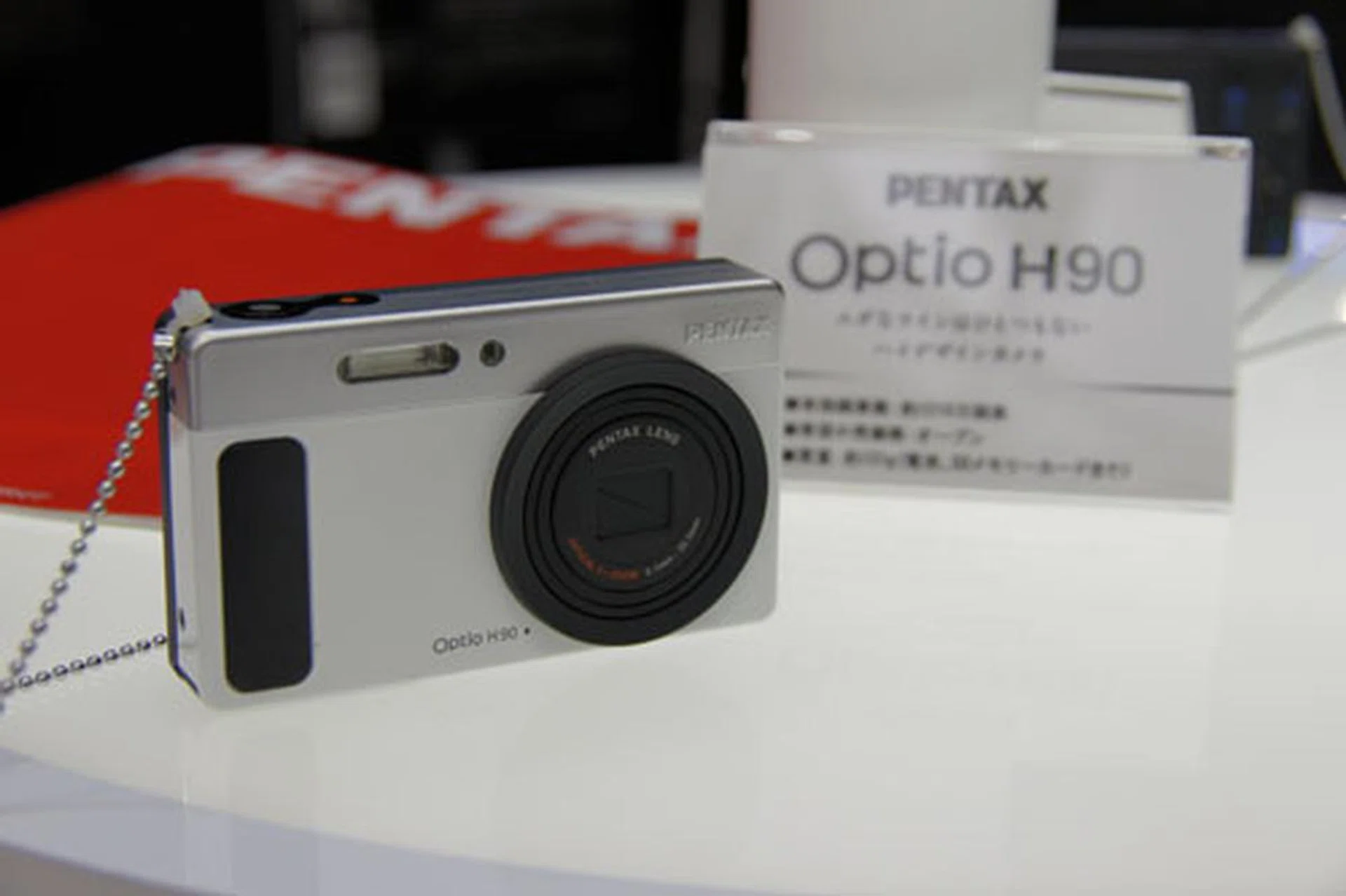 Also spotted, the retrospective Pentax Optio H90. Retro is coming back!