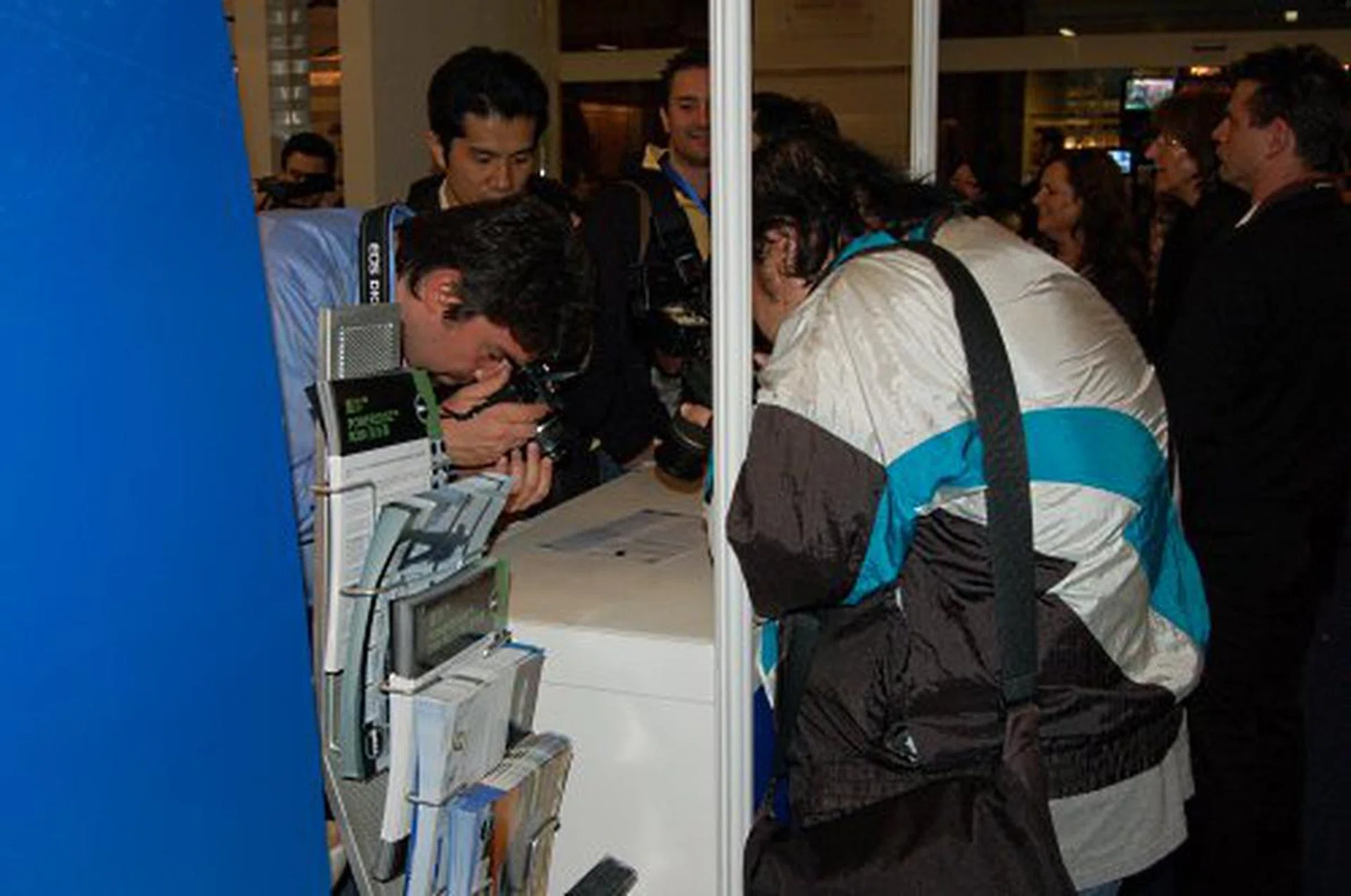 Wonder what everyone is looking at...