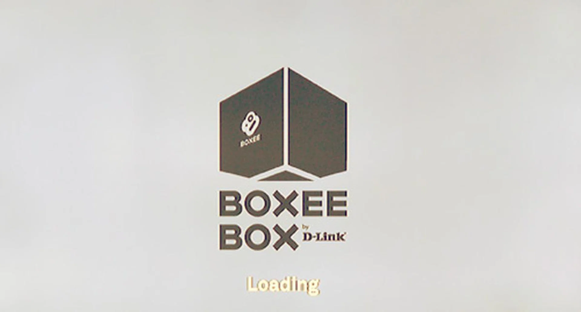 The Boxee took 35 seconds to reach its splash screen. Compared to media players without internal storage such as the ASUS O!Play Air HDP-R3 HD which nailed it in 6 seconds, D-Link's Boxee can very much be considered as a plodding snail in the boot-up race.