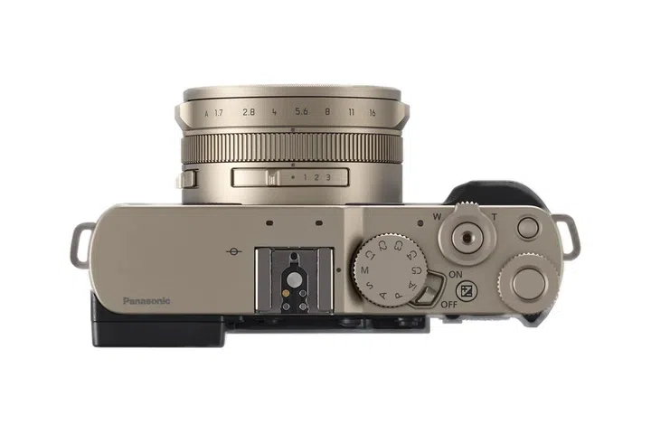 This looks familar to users of the LX100