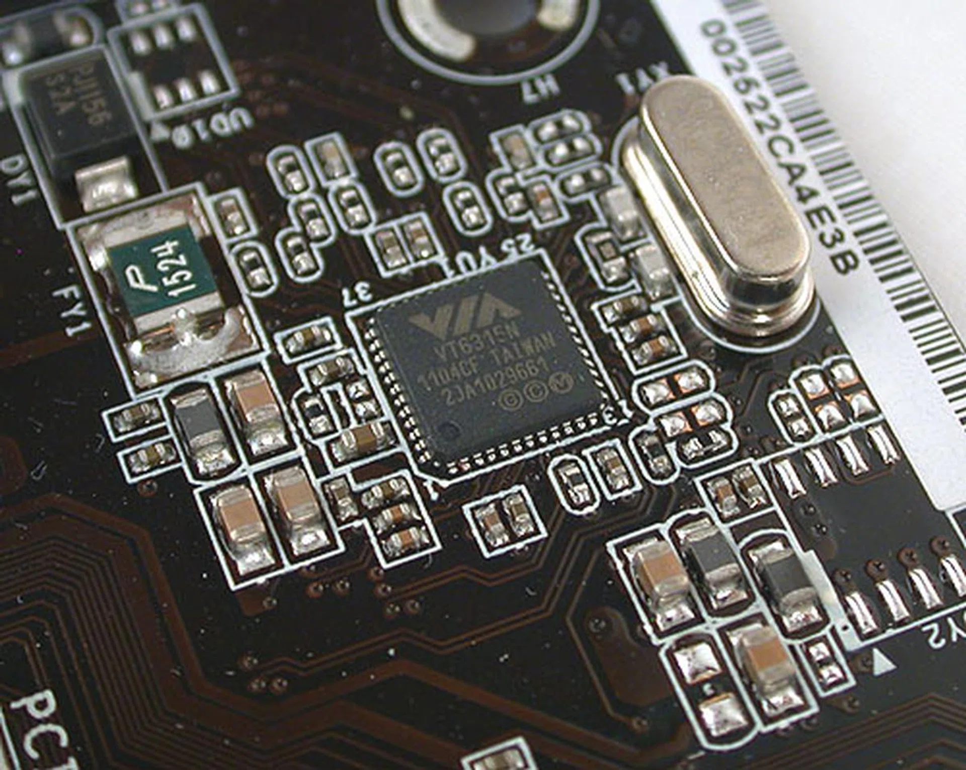 The VIA FireWire controller means that ASRock has covered practically all the current interfaces still in use.