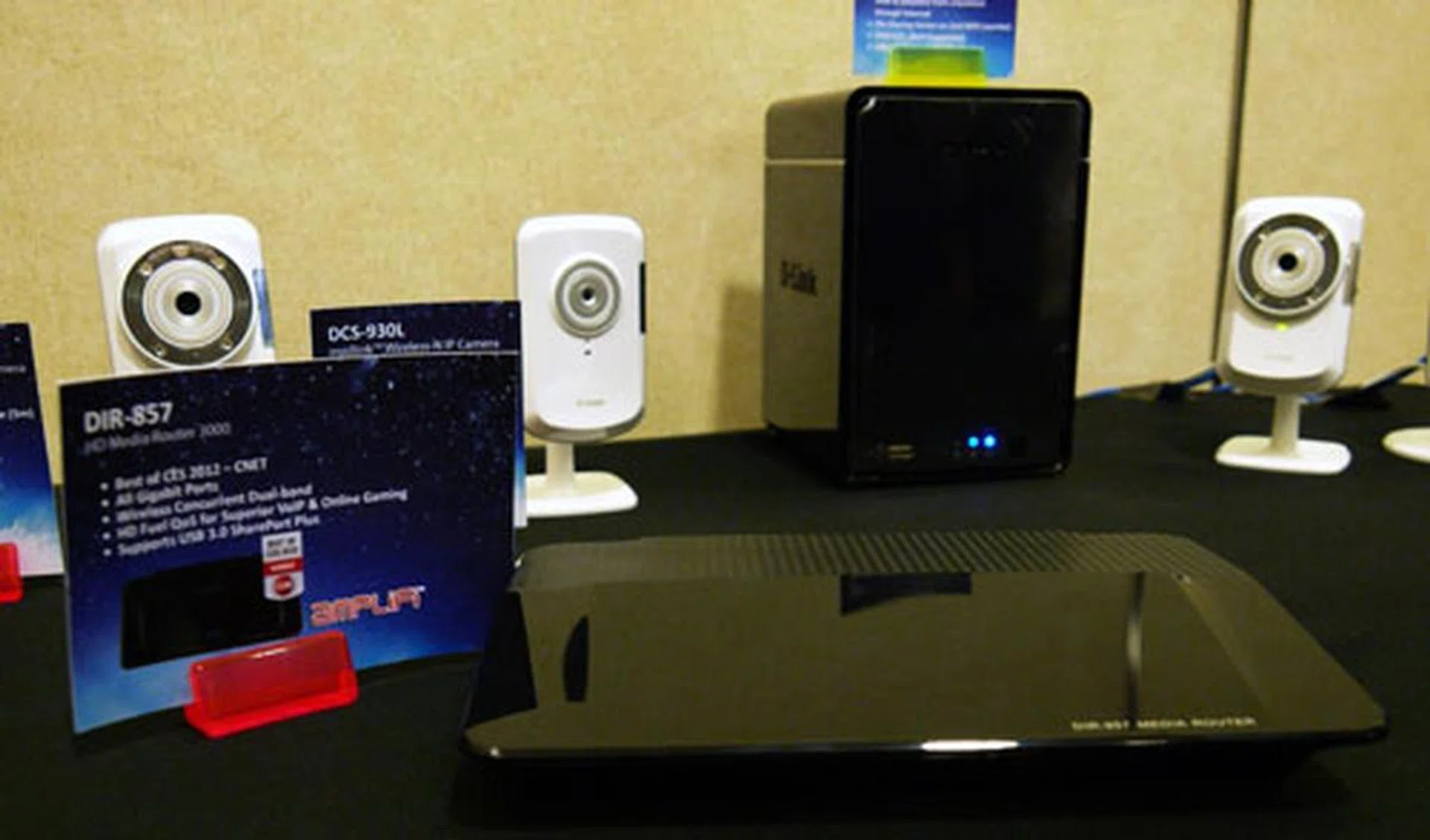 The DIR-857 (in the foreground) is a dual-band router that supports max 900Mbps transfer rate (simultaneous dual band connectivity) to meet the demands of media streaming. That black NAS-like thingy you see in the background is the DNR-322L Network Video Recorder, designed to complement the slew of Cloud cameras with its real-time recording and playback features.
