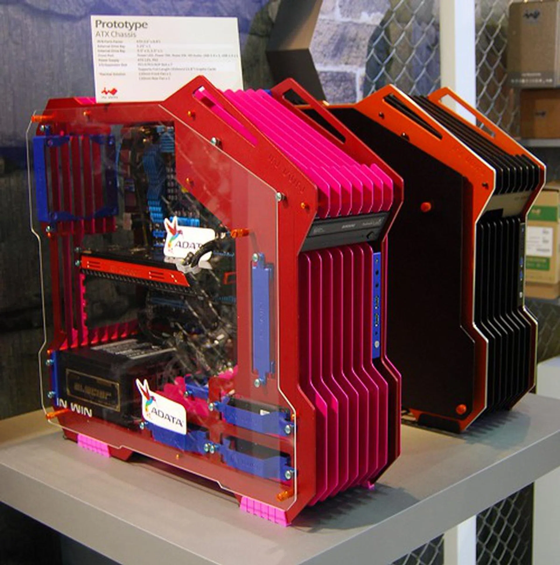 In Win was showing off this daring prototype casing at their booth. It's certainly looking robotic in nature.
