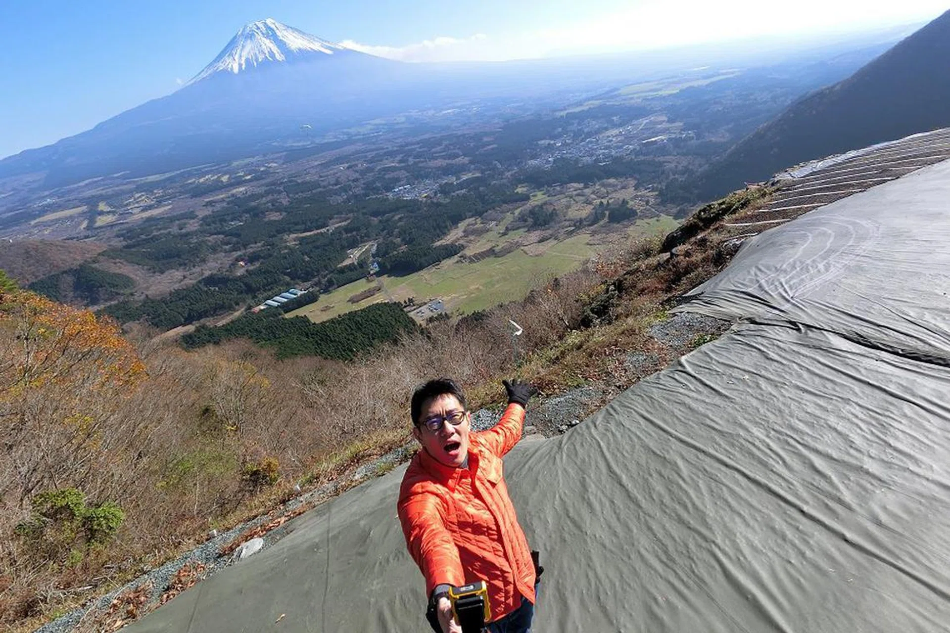 Testing out the Casio Exilim FR100.