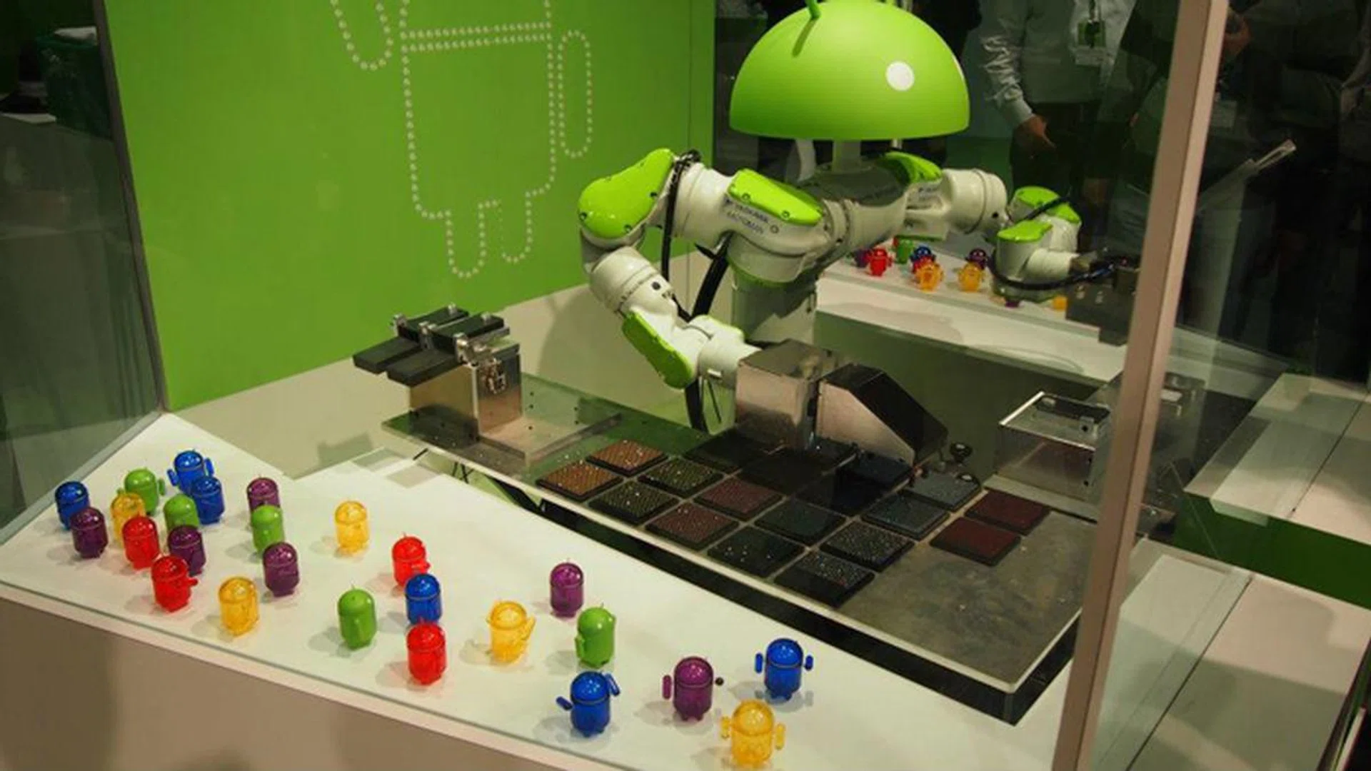 ...his minions, ready to listen to their Android overlord!