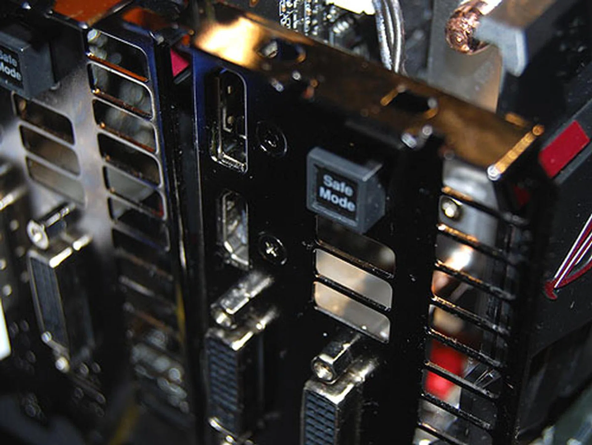 The Safe Mode button here on the Matrix GTX 580 is a fail-safe for those who like to tweak their clocks and voltages. 