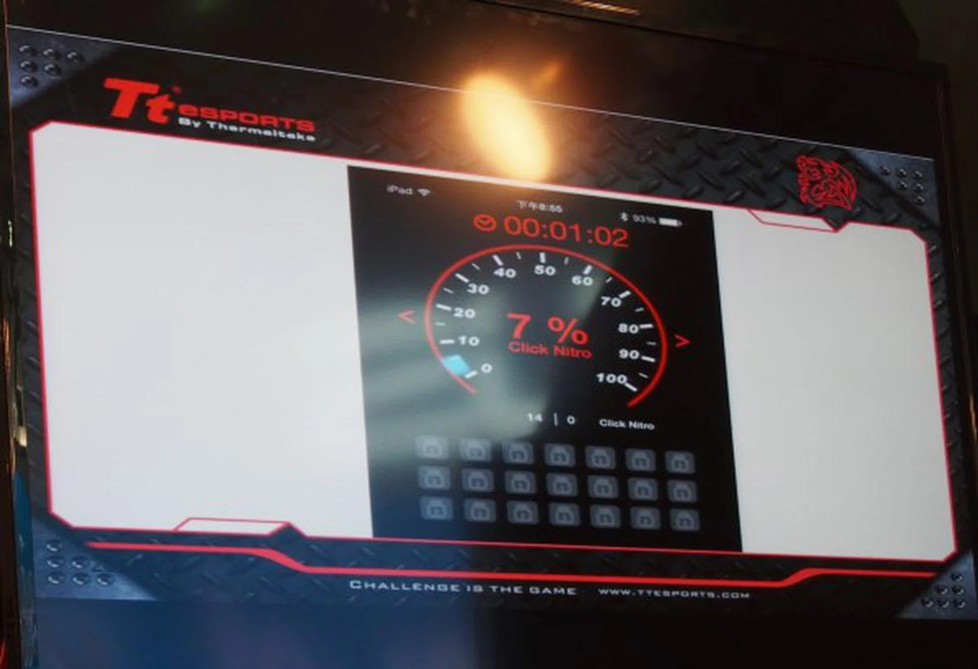 Just like many fitness wearables that offer point bonuses, continuously using the Theron Plus will award you with "Click Nitro" at certain milestones. These Nitro points are supposed to be used as some form of digital currency to reward gamers with special discounts or rebates. However, the exact mechanics are yet unknown.