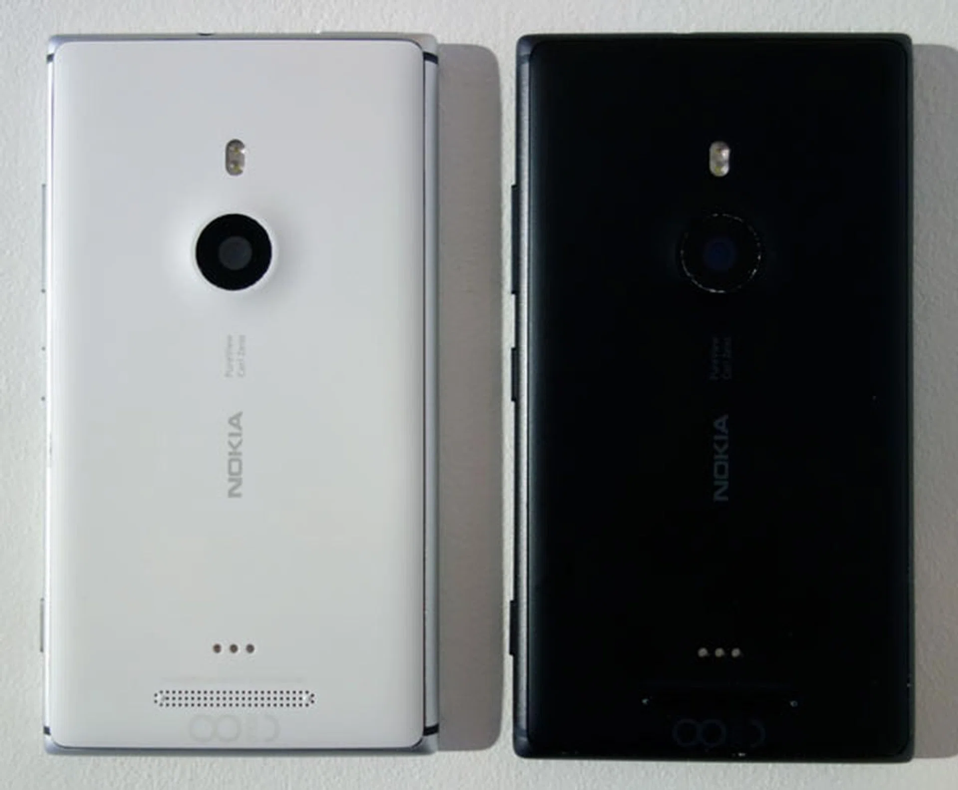 Aside from gray, the Lumia 925 will also come in silver and black.