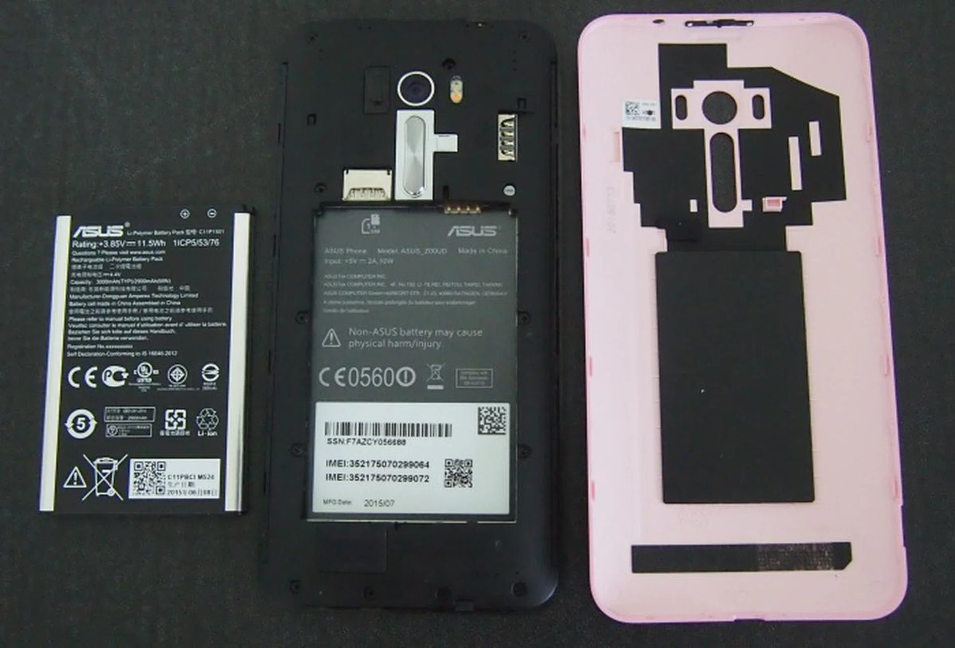 The presence of a microSD memory card slot and the option to remove the battery should be welcomed by power users who need more storage space or swap out an empty battery.