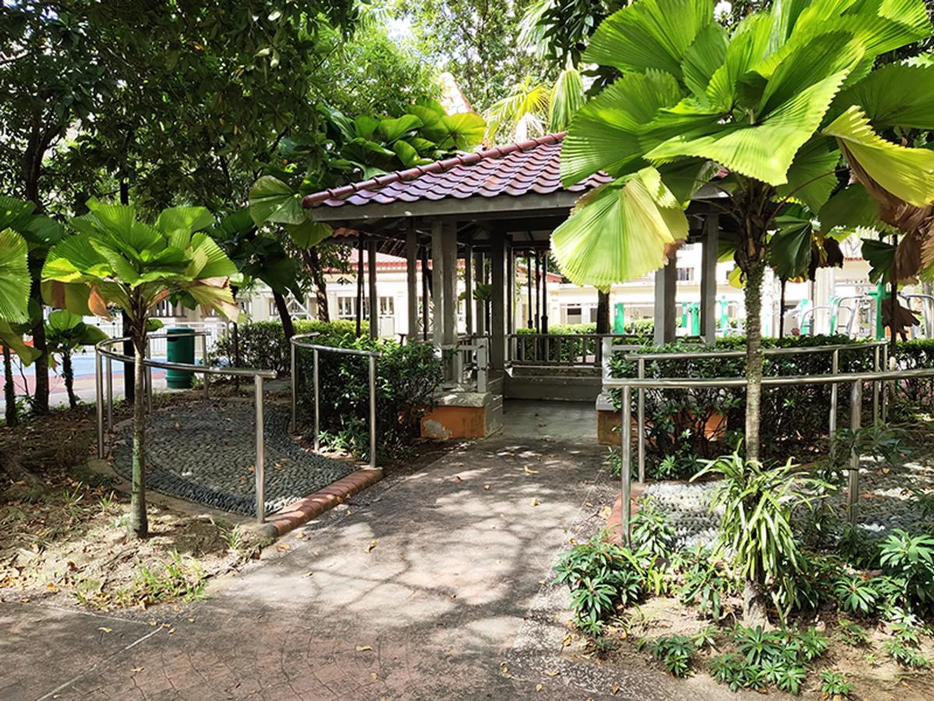 Main camera shot for reference.