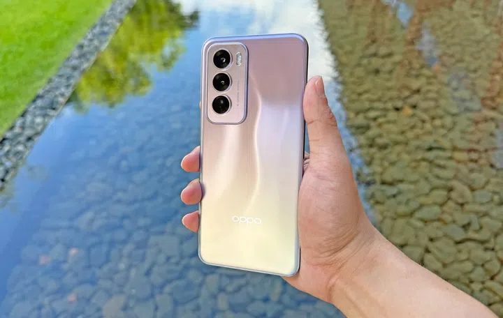 OPPO Reno12 Pro.