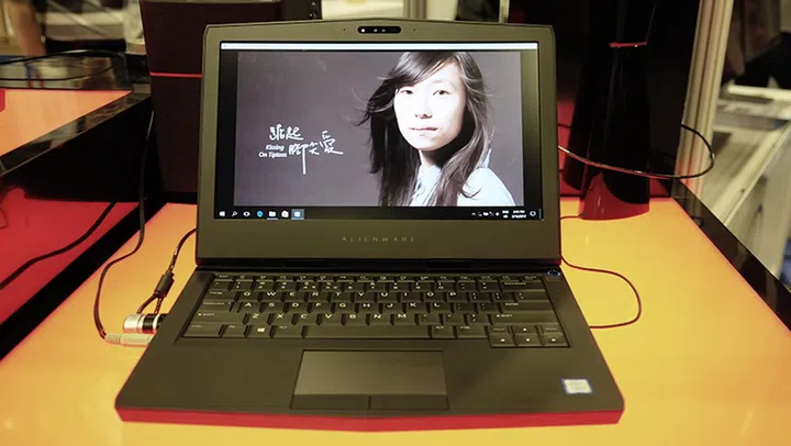 Alienware 13