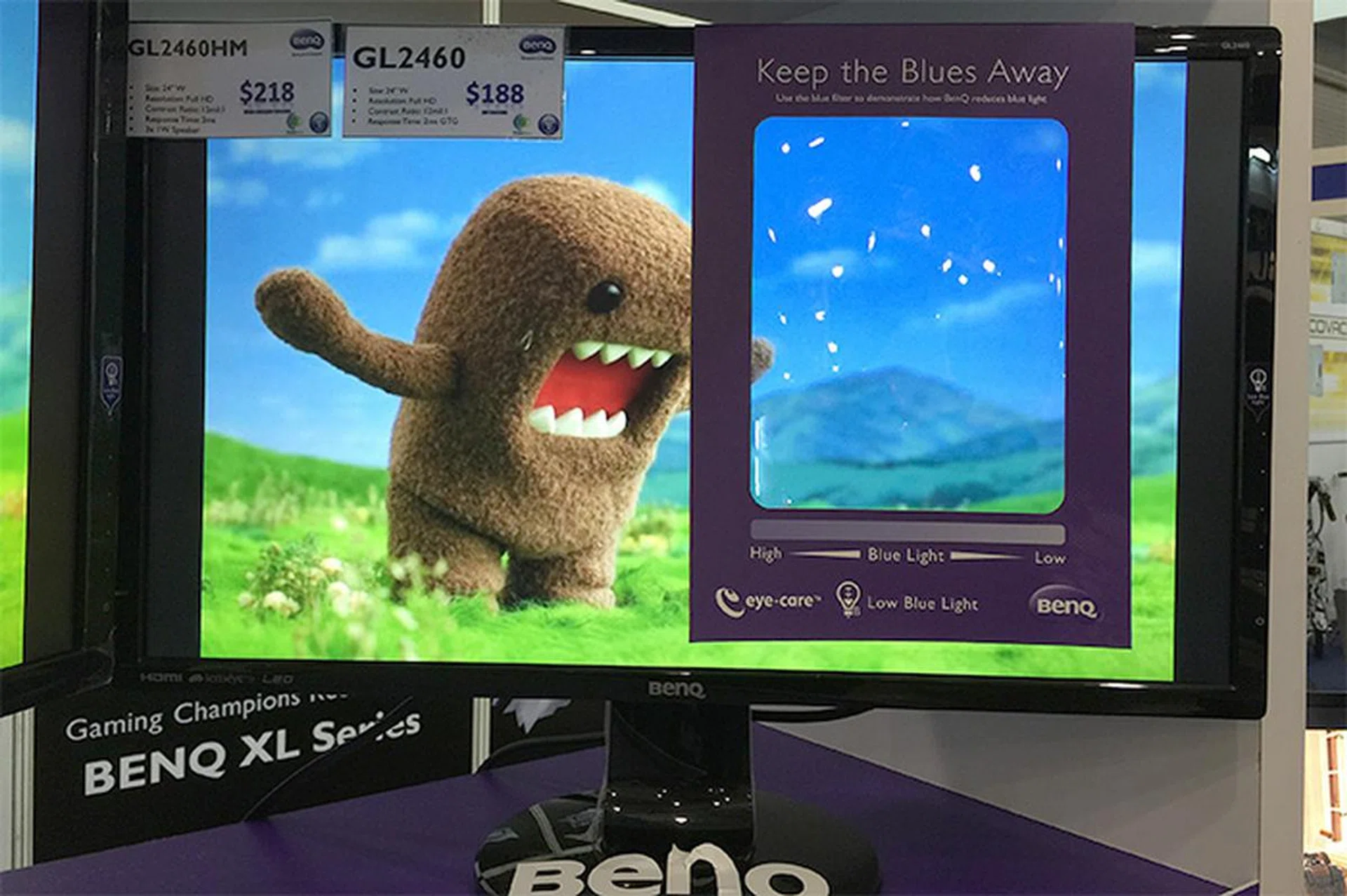 At $188, the BenQ GL2460 is one of the cheapest 24-inch, 1080p monitors at Sitex. It even comes with free $30 worth of shopping vouchers. While it does have D-Sub and DVI inputs, it doesn't support HDMI. For that, you can look at the GL2460HM, which goes for $218. For this HM version, you get a free HDMI cable as well as the shopping vouchers.