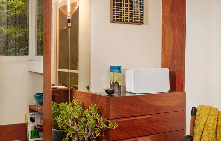 Single Sonos Five set-up.