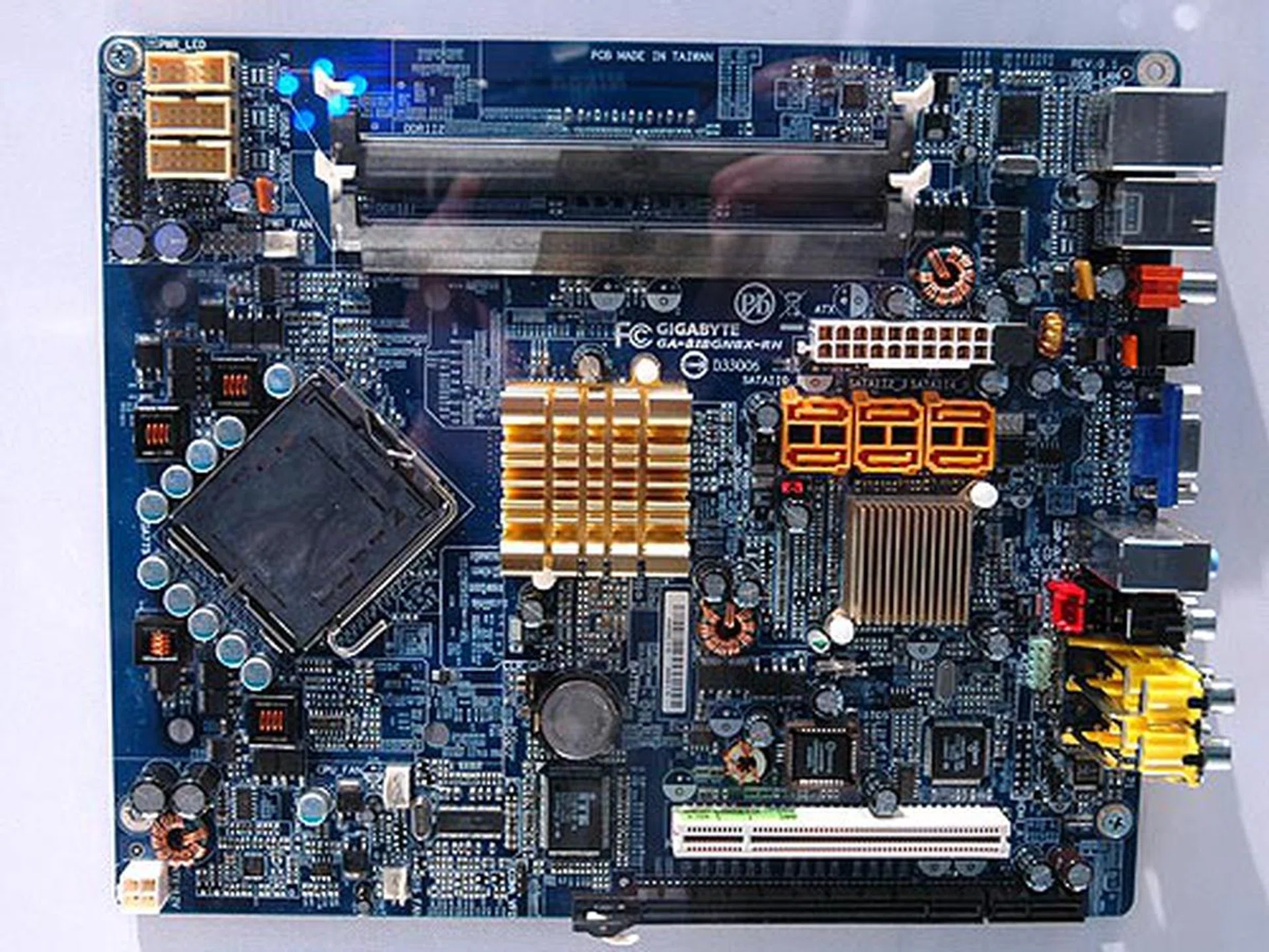 CeBIT Hannover 2006 (Part 2) | HardwareZone Singapore