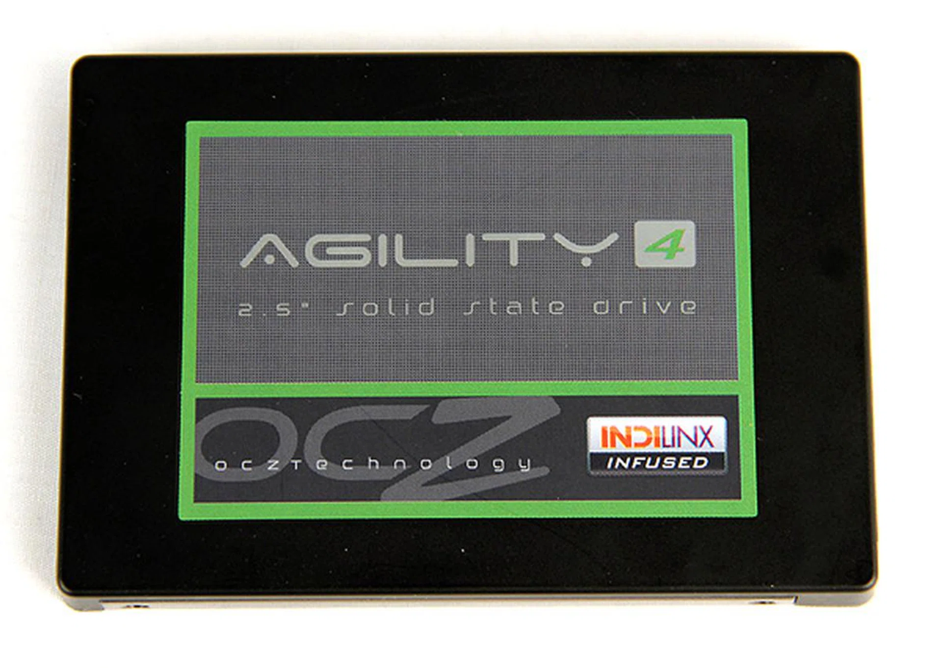 The Agility 4 has the same controller as its Vertex 4 sibling but makes do with slower asynchronous NAND and a smaller memory cache.