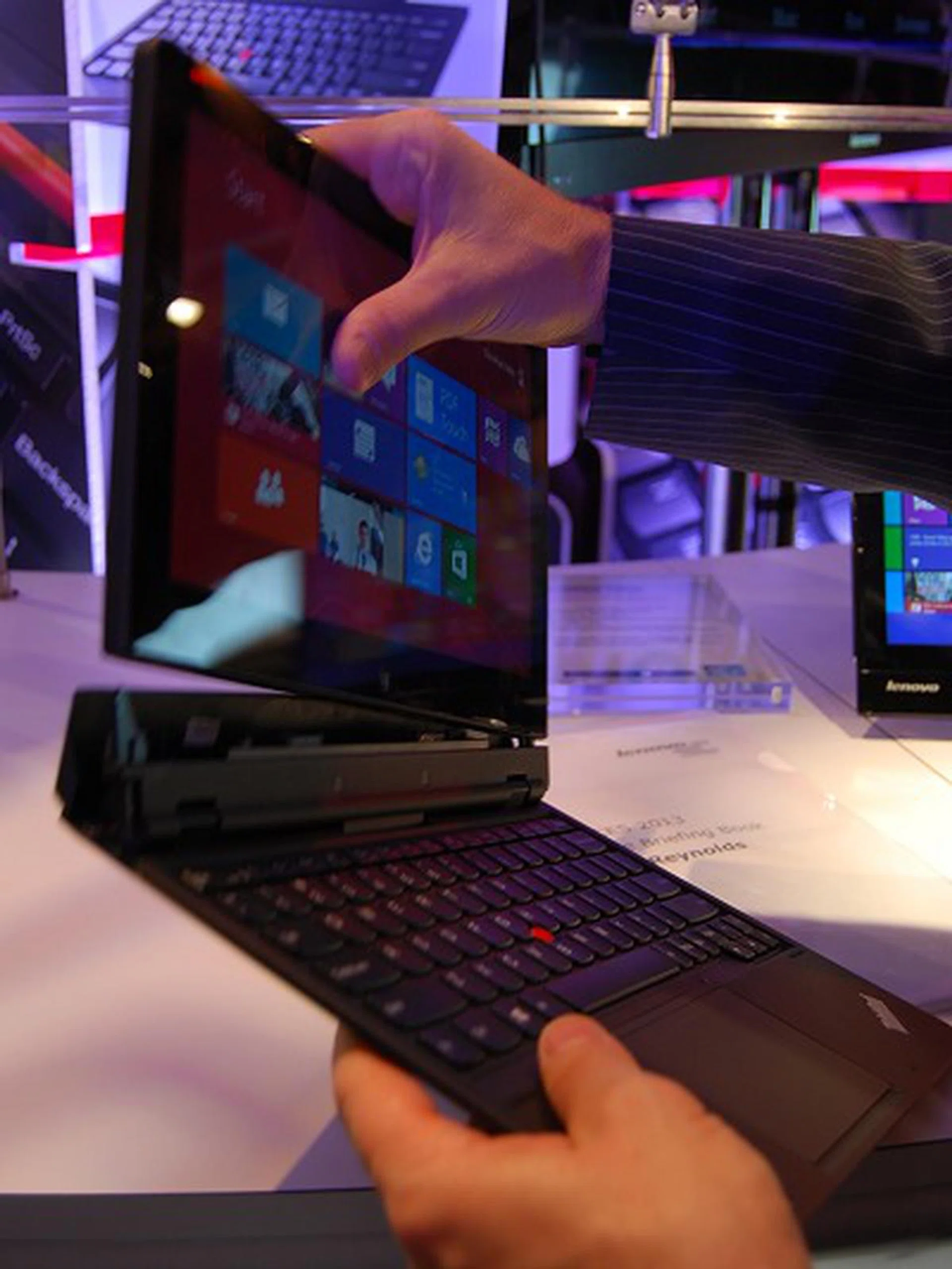 The tablet portion of the Helix can then be "ripped" off for use as a tablet or...