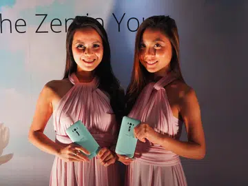 The ZenFone Selfie on display at the ASUS Zenfestival launch.