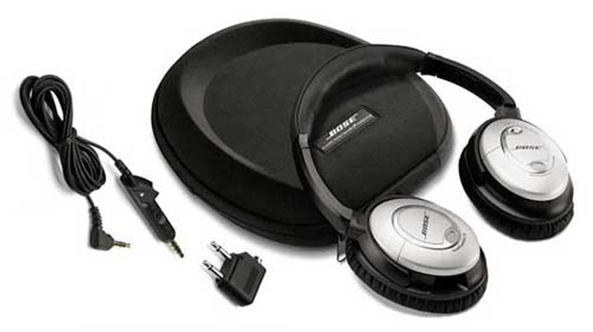 The QuietComfort 15 comes with a hard carrying case, detachable audio cable, airline adapter, and a AAA battery.