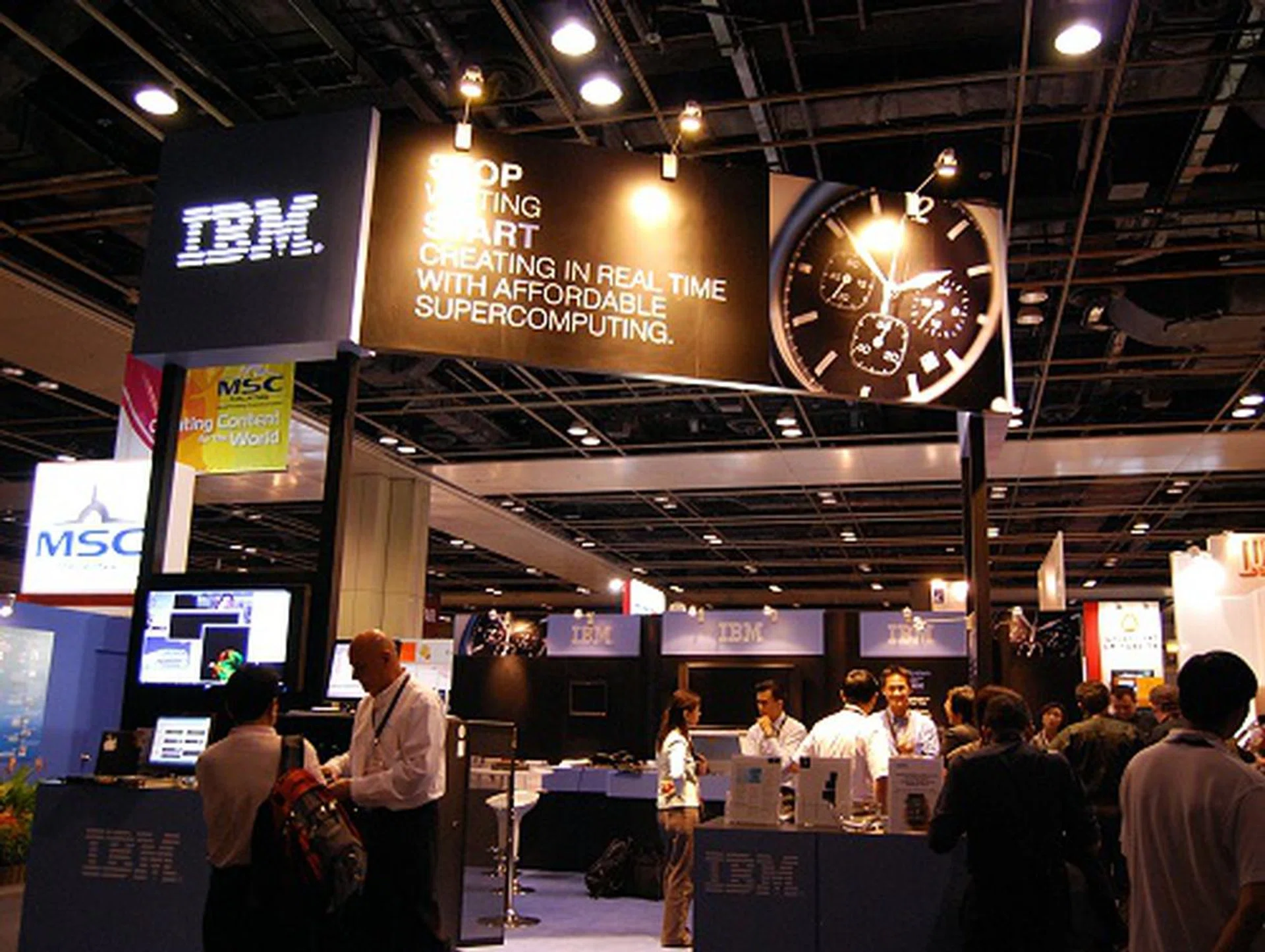 IBM was present to showcase their latest solutions for the ever growing demands of processing power in this industry of design and animation, as well as share their success stories in this field.