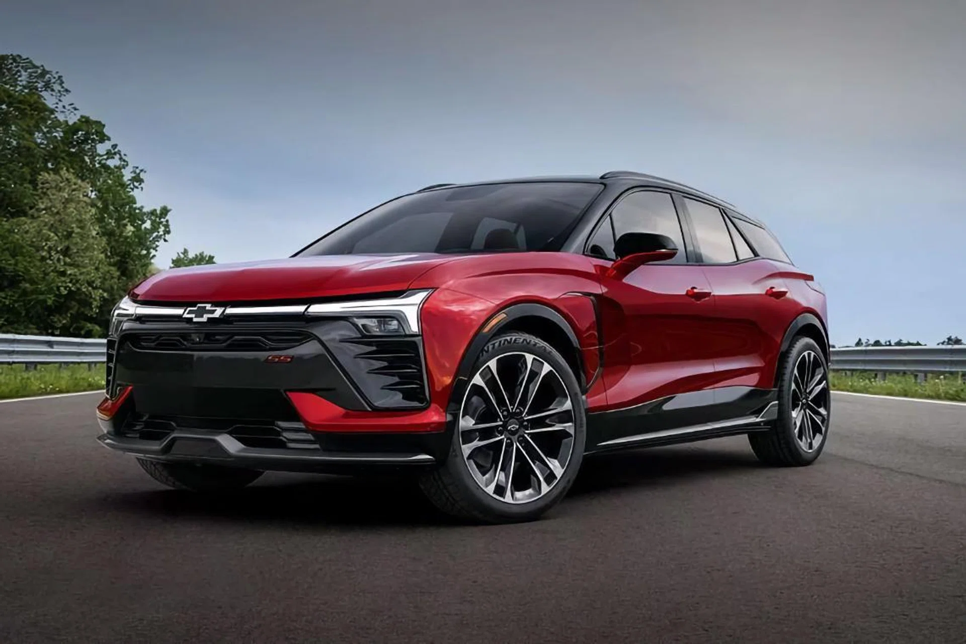 The 2024 Chevy Blazer EV will reportedly be the first GM car to not support Apple CarPlay and Android Auto. (Image source: Chevrolet / GM)