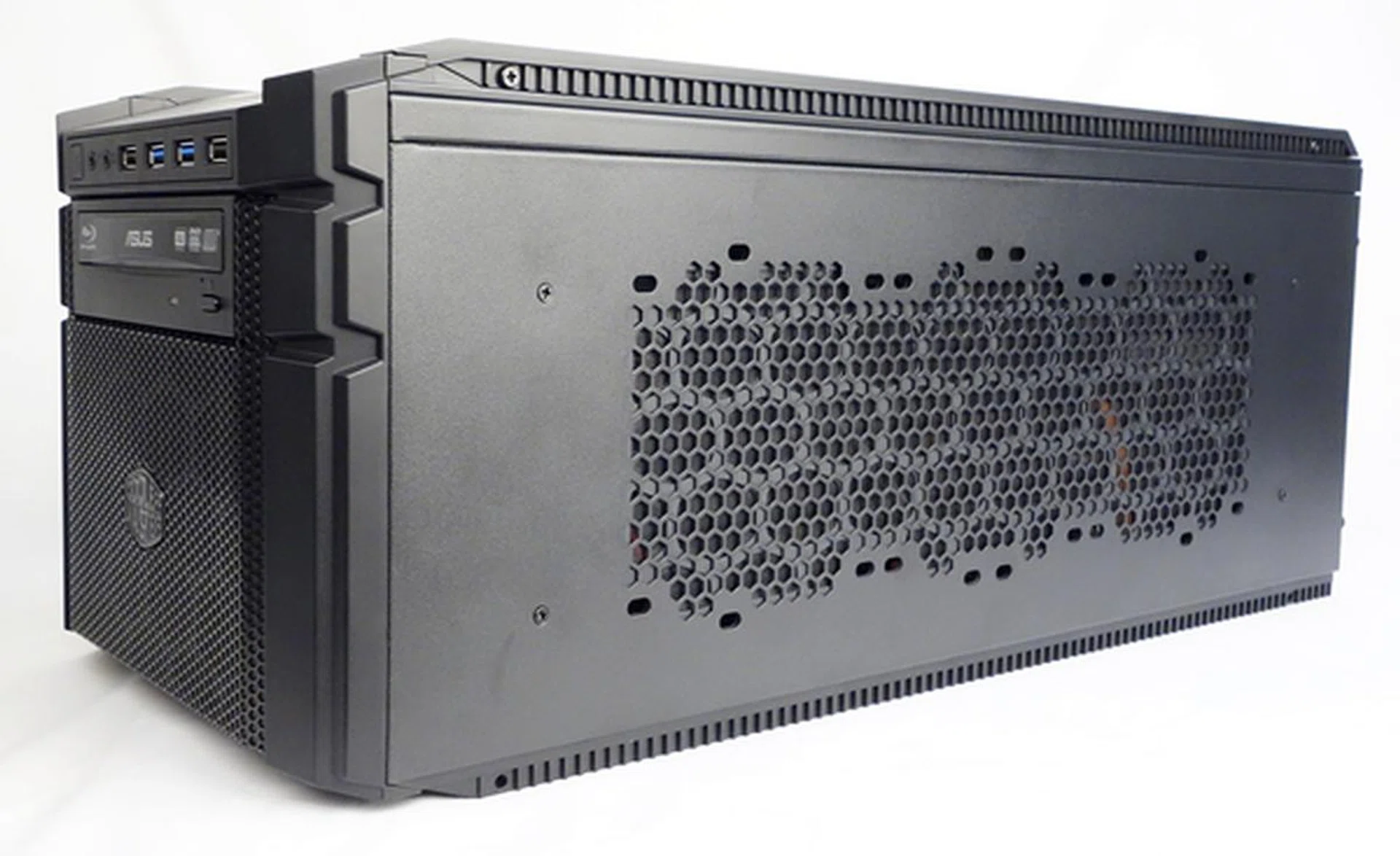 The case has a depth of 560mm, which is much deeper than the average 360mm depth of most mini-ITX chassis.