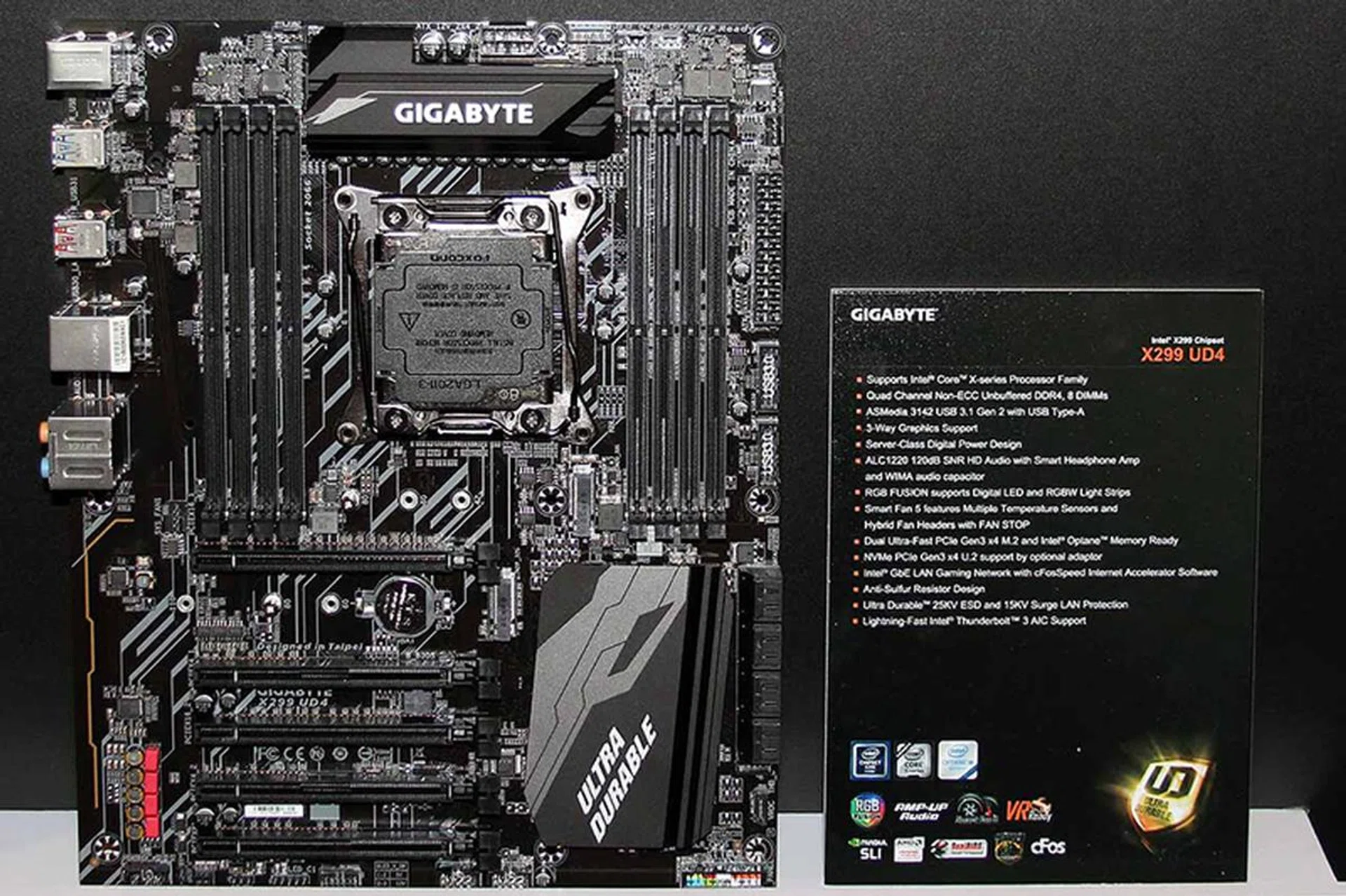 Gigabyte X299 UD4