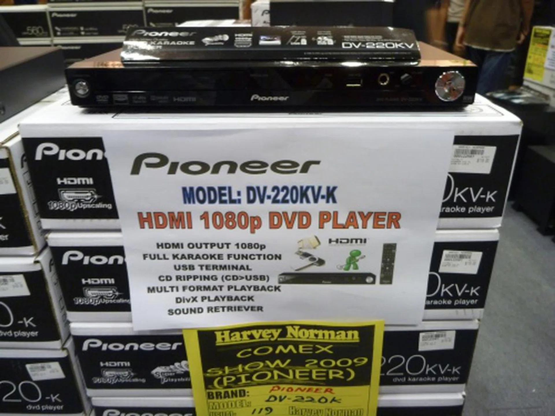 Blu-ray disc still too expensive? Then get a new Pioneer DV-220KV-K DVD player. At just 360mm in width, it supports HDMI output and up scaling to 1080p. Usual price is $119. Head down to ask for the Comex Show Special.
