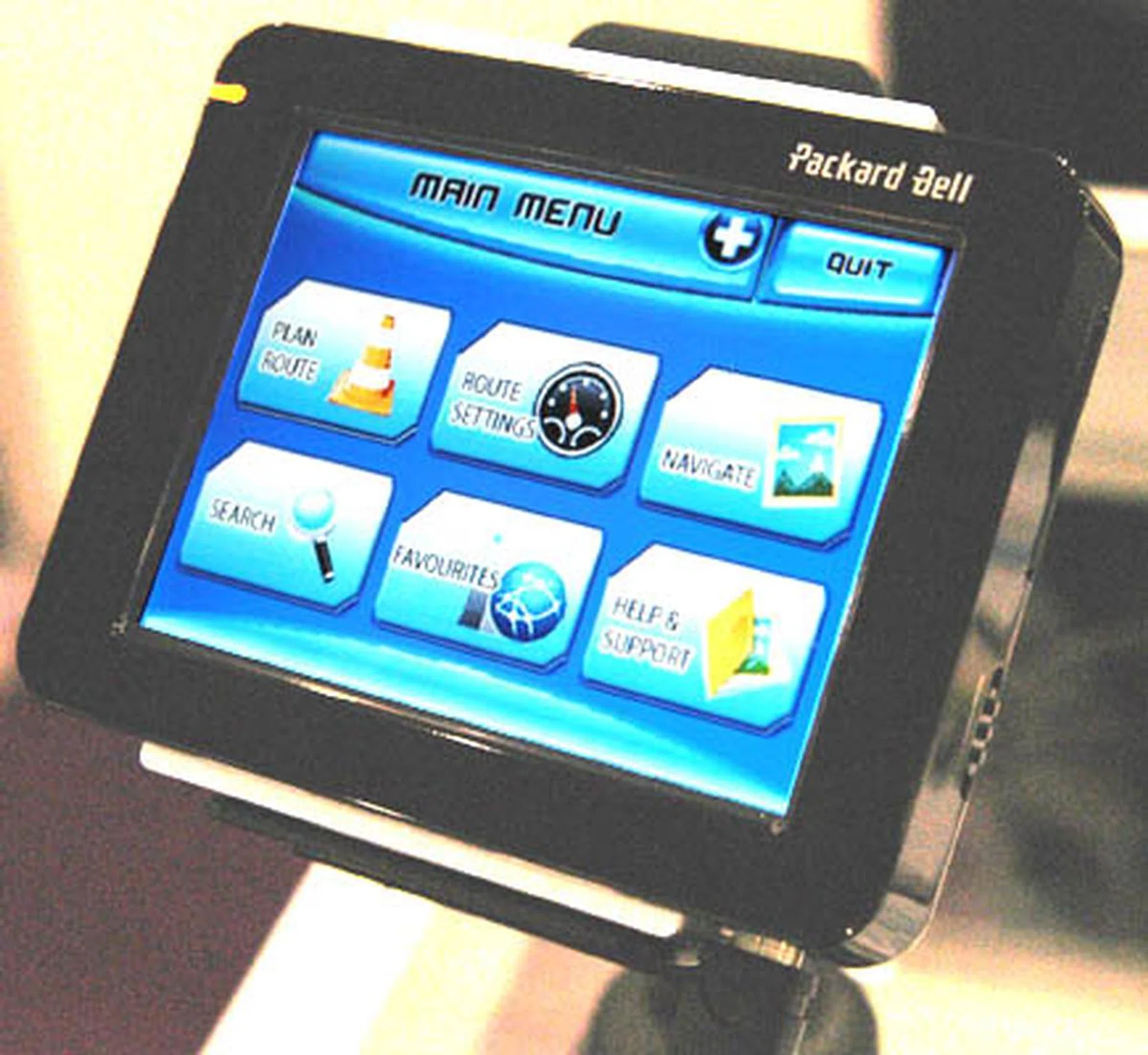 This small Parkard Bell Compasseo GPS unit is a godsend for those who have been flipping through Singapore and Malaysia road index and maps. It has a 20 channel satellite integrated receiver boasting up to a 10m accuracy.