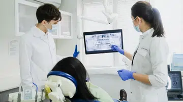 Oral Link’s AI tool removes the need for an X-ray.