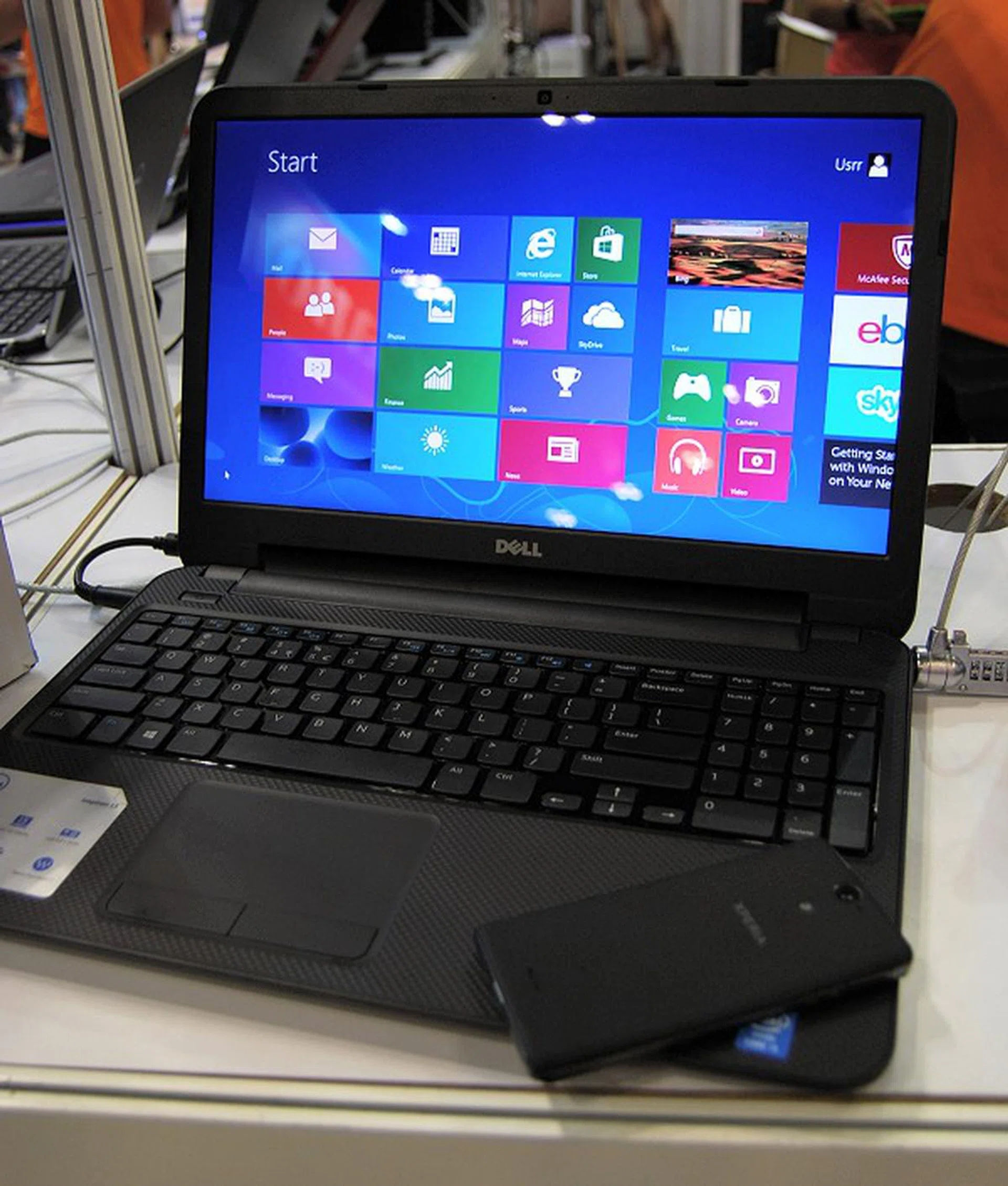 The Dell Inspiron 15 is one of the most affordable Haswell multimedia notebook around. Only S$799, it come with an Intel Core i5-4200U processor, 4GB RAM, 500GB HDD, a 15.6-inch standard-res display and is co-powered by an AMD Radeon HD 8670M GPU with 1GB VRAM. It even has a built-in DVD drive. For under S$800 and an accompanying carry bag, it's hard to beat this price for a complete low-cost multimedia notebook.