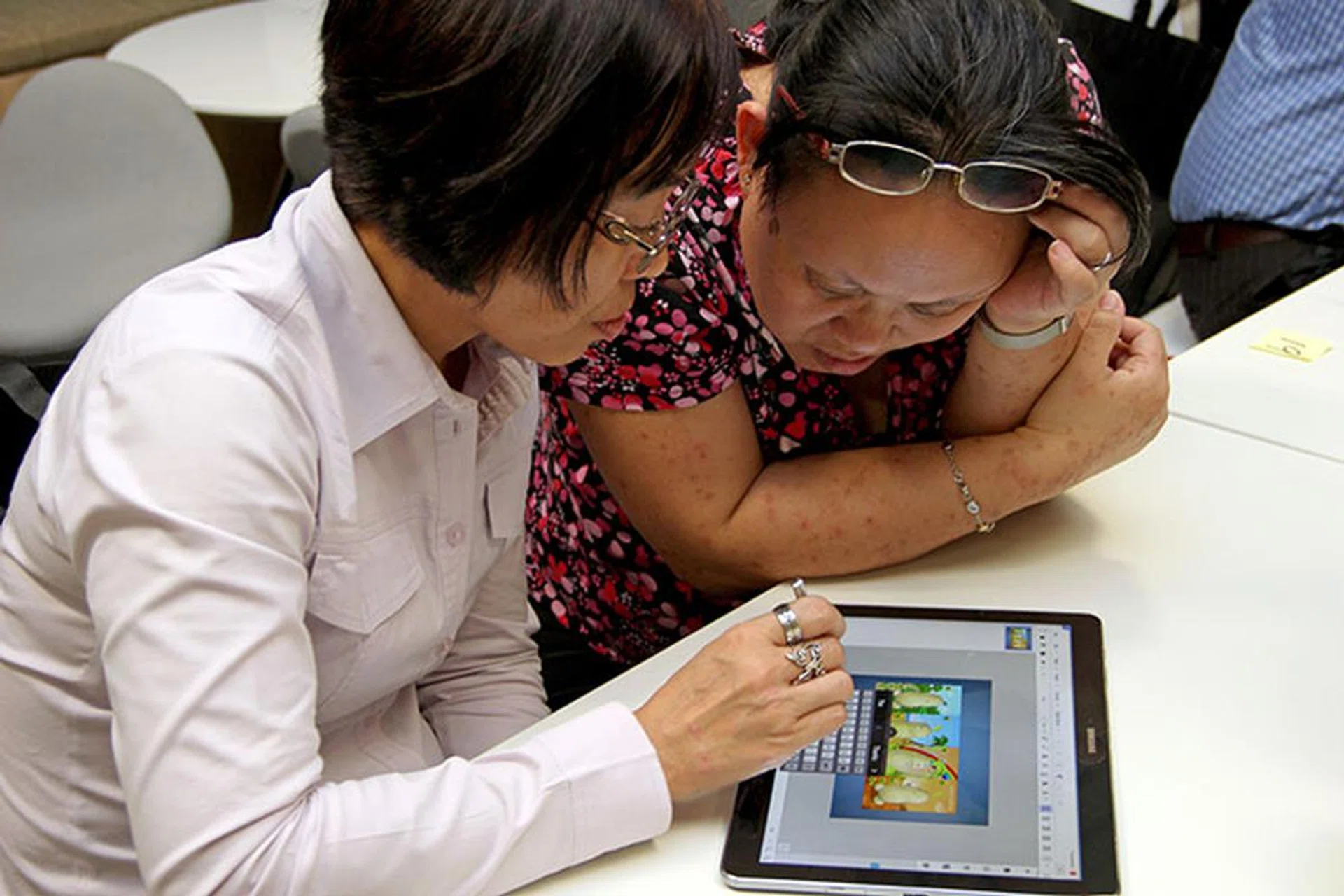 We had many female participants too, young and old, and a lot actually don't mind the large screen. If anything, it makes things bigger and easier to see.