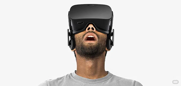 The headset features built-in headphones that can be removed if you wish to use a better set of headphones. (Image Source: Oculus)