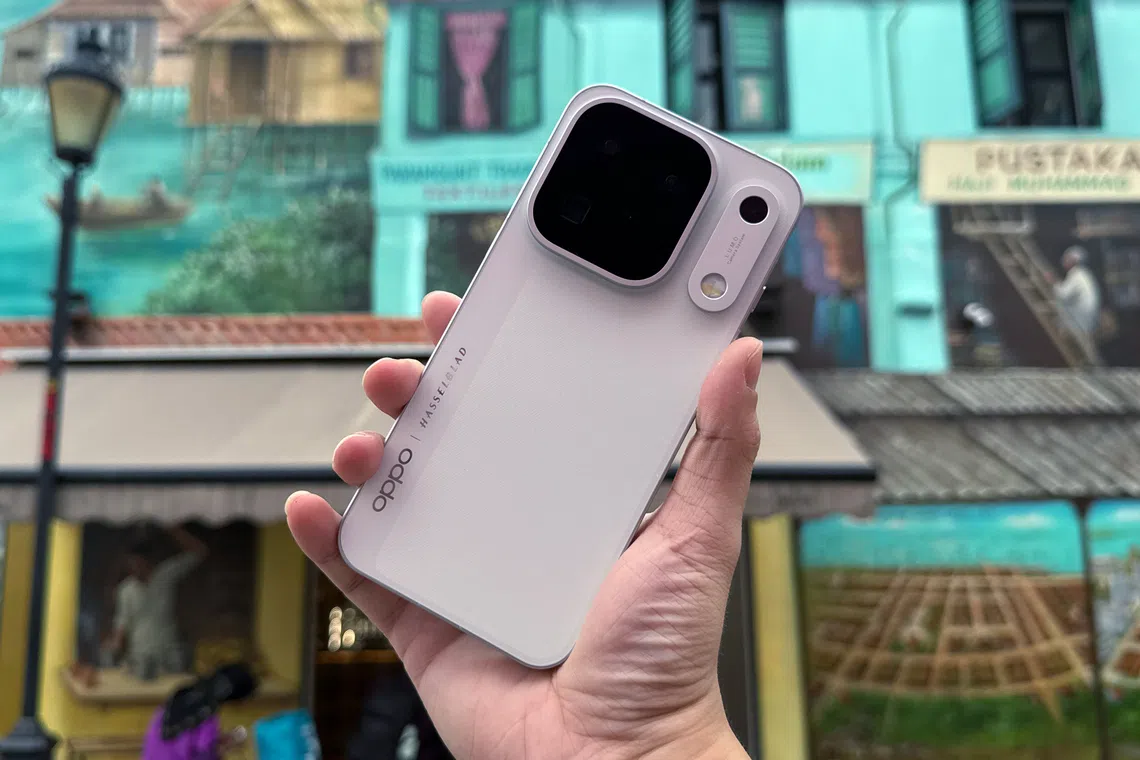 OPPO Find X10 Pro Max review: Three cameras, with a side of premium ...