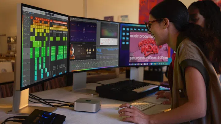 Mac minis with the M4 Pro can connect up to three 6K external displays. Photo: Apple