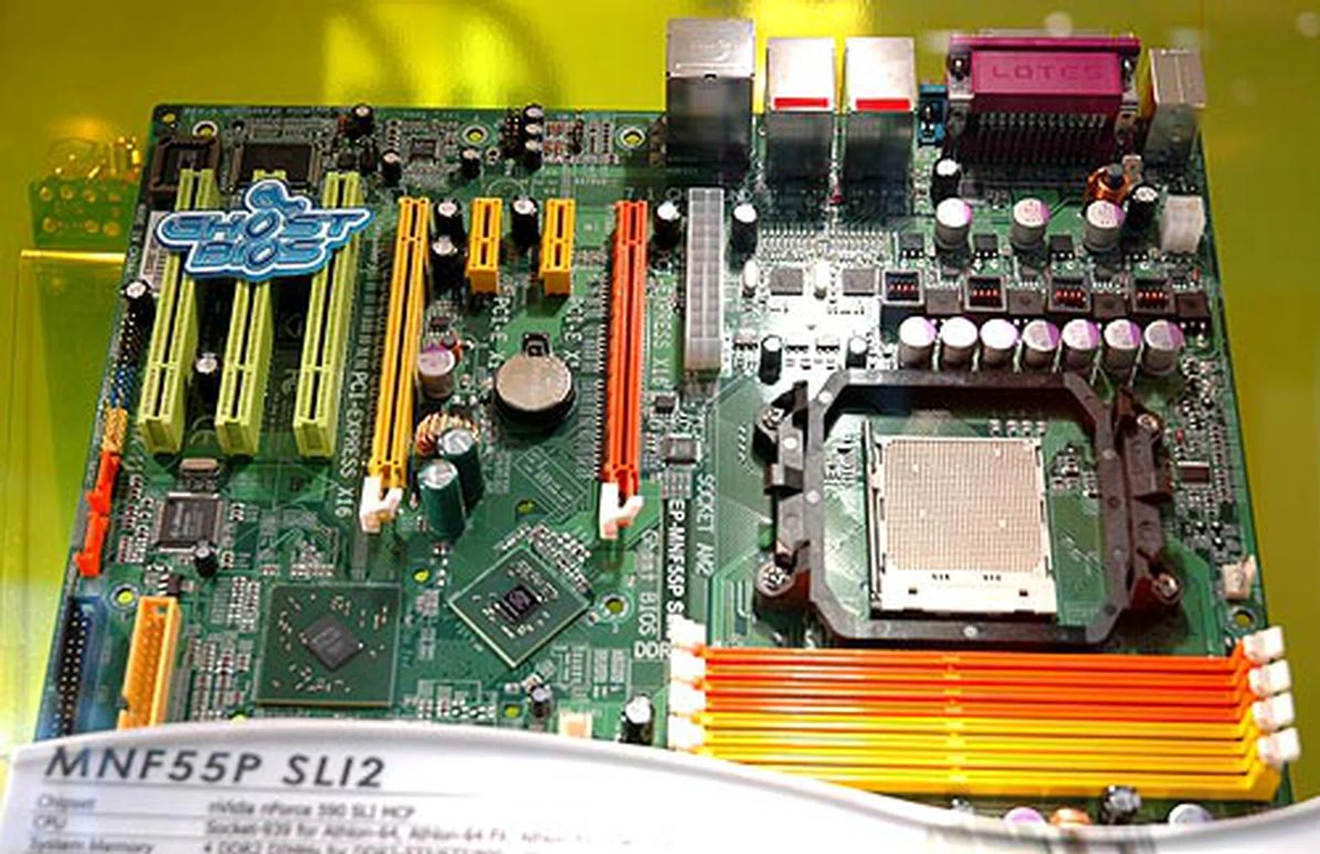 For the ultimate SLI setup, the MNF55P SLI2 that is based on the nForce 590 SLI MCP gives you two full bandwidth PCIe x16 slots. Other features are very similar to the MNF55P SLI.