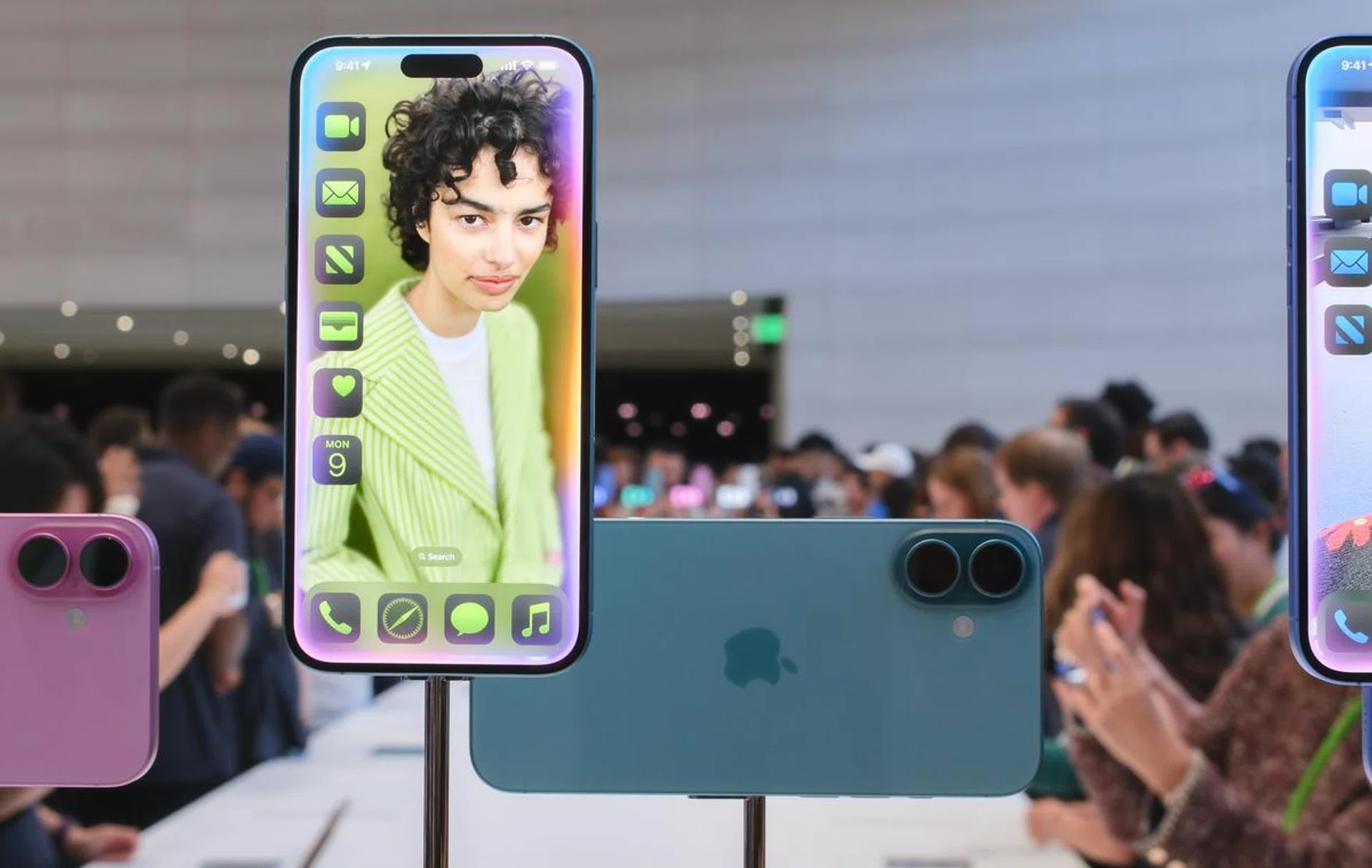 Another hot favourite this year is teal. Photo: HWZ