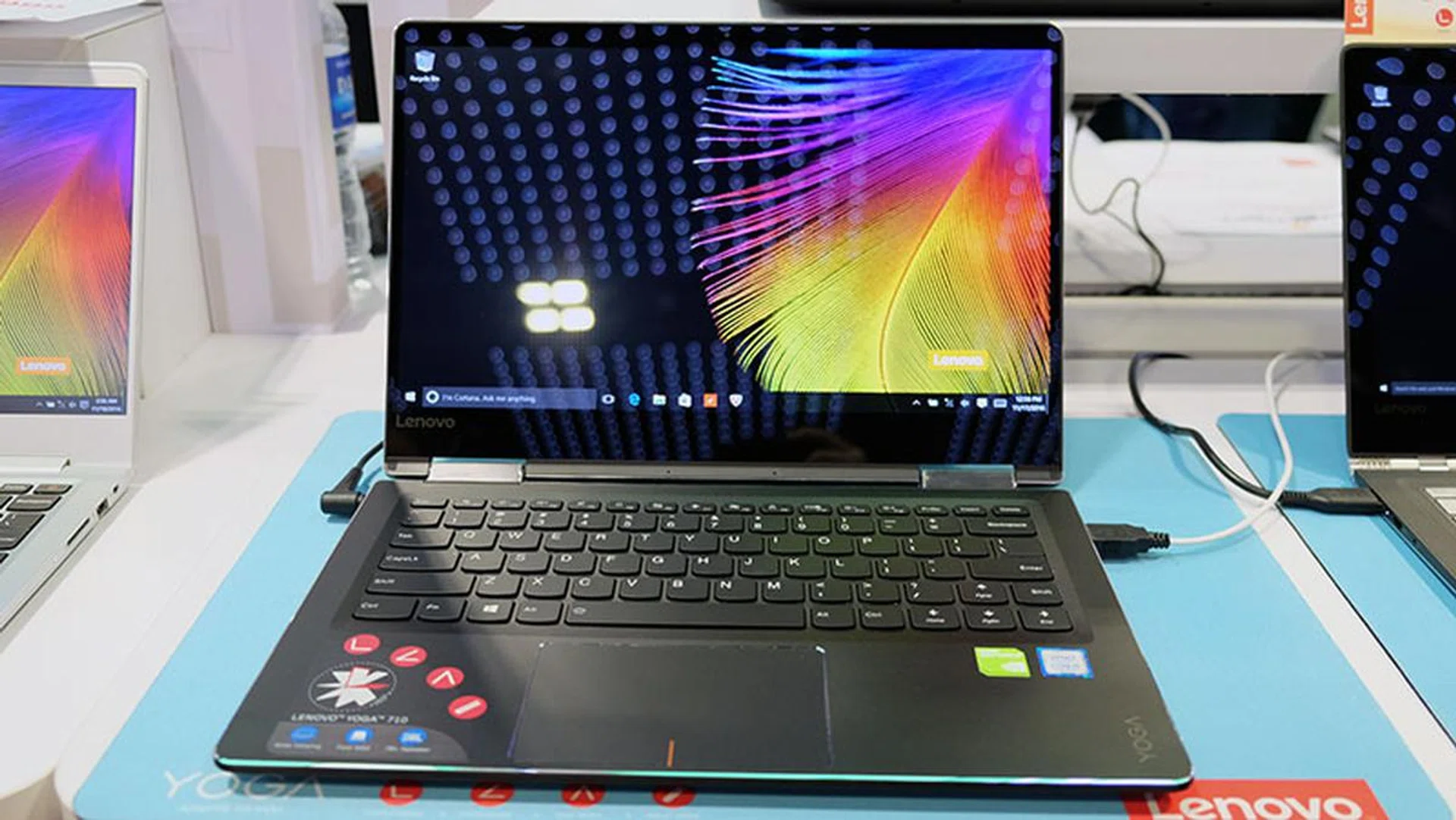 Lenovo Yoga 710