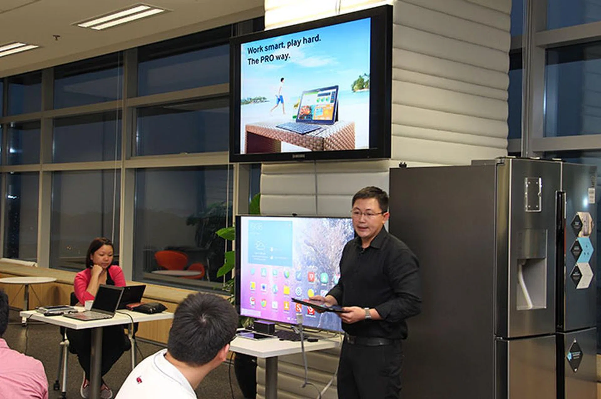 Here's Mr. Chua Khim Guan, Product Marketing Manager for Samsung's mobile products, addressing the attendees.