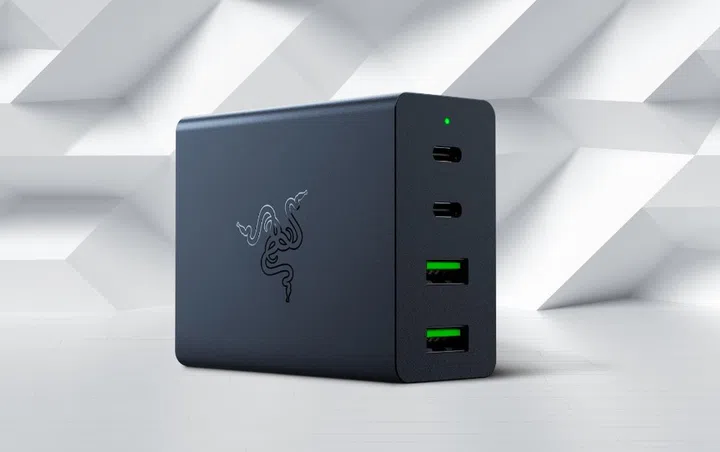The Razer USB-C 130W GaN Charger in black. (Image source: Razer)