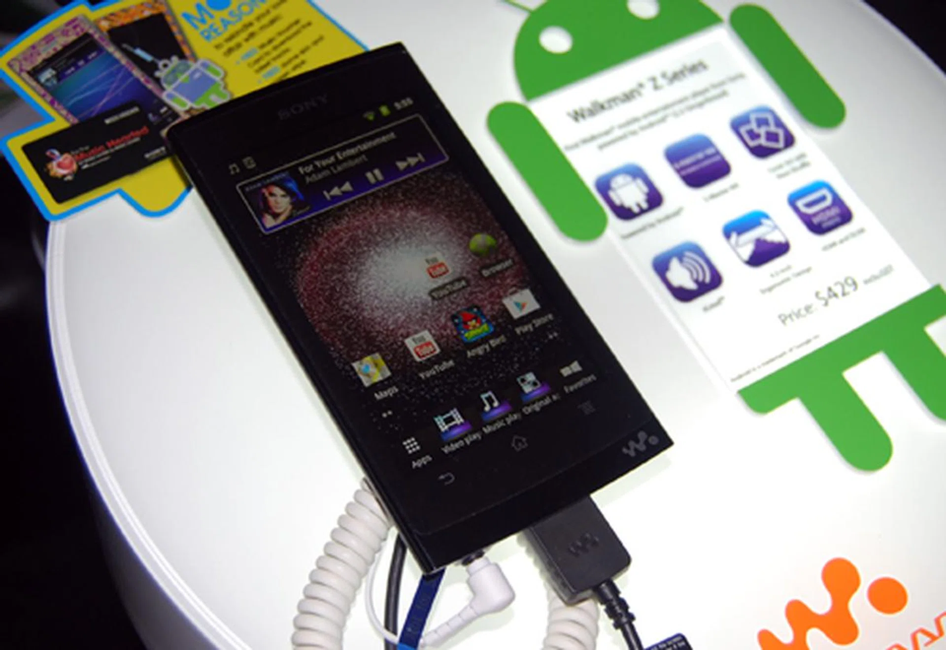 Fitted with a 4.3-inch screen, Sony has taken care to provide it with an anti-reflective coating to help functionality in outdoor environments.