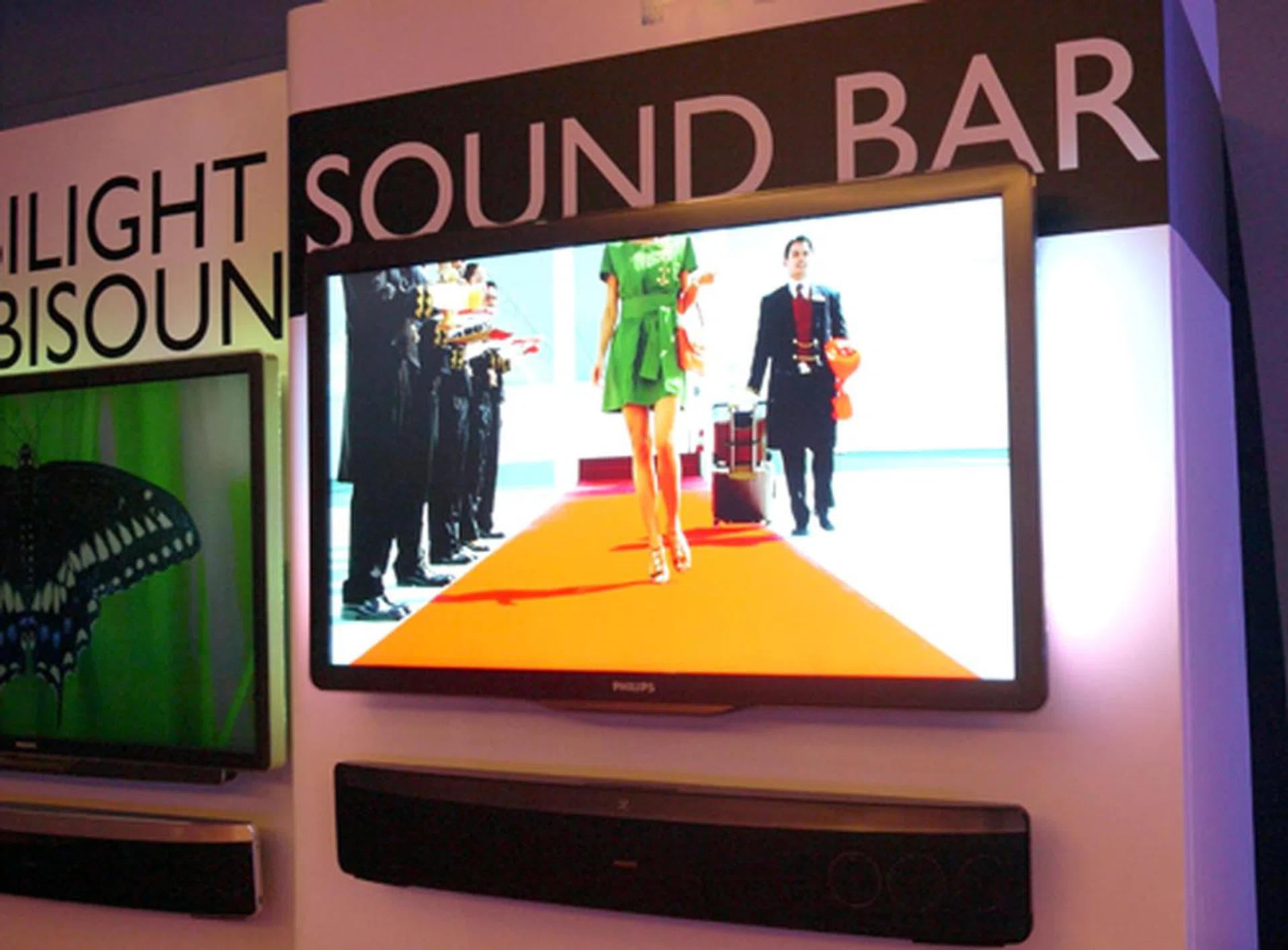 Like peas and carrots, the 8000 series LED-backlit HDTV was made to go with the Blu-ray ready HTS8140 SoundBar. Besides its claim of delivering 4 trillion colors based on it Pixel Precise HD engine, the 8000 series is now available in 4 sizes - namely in 40, 42, 46 and 52 inches.