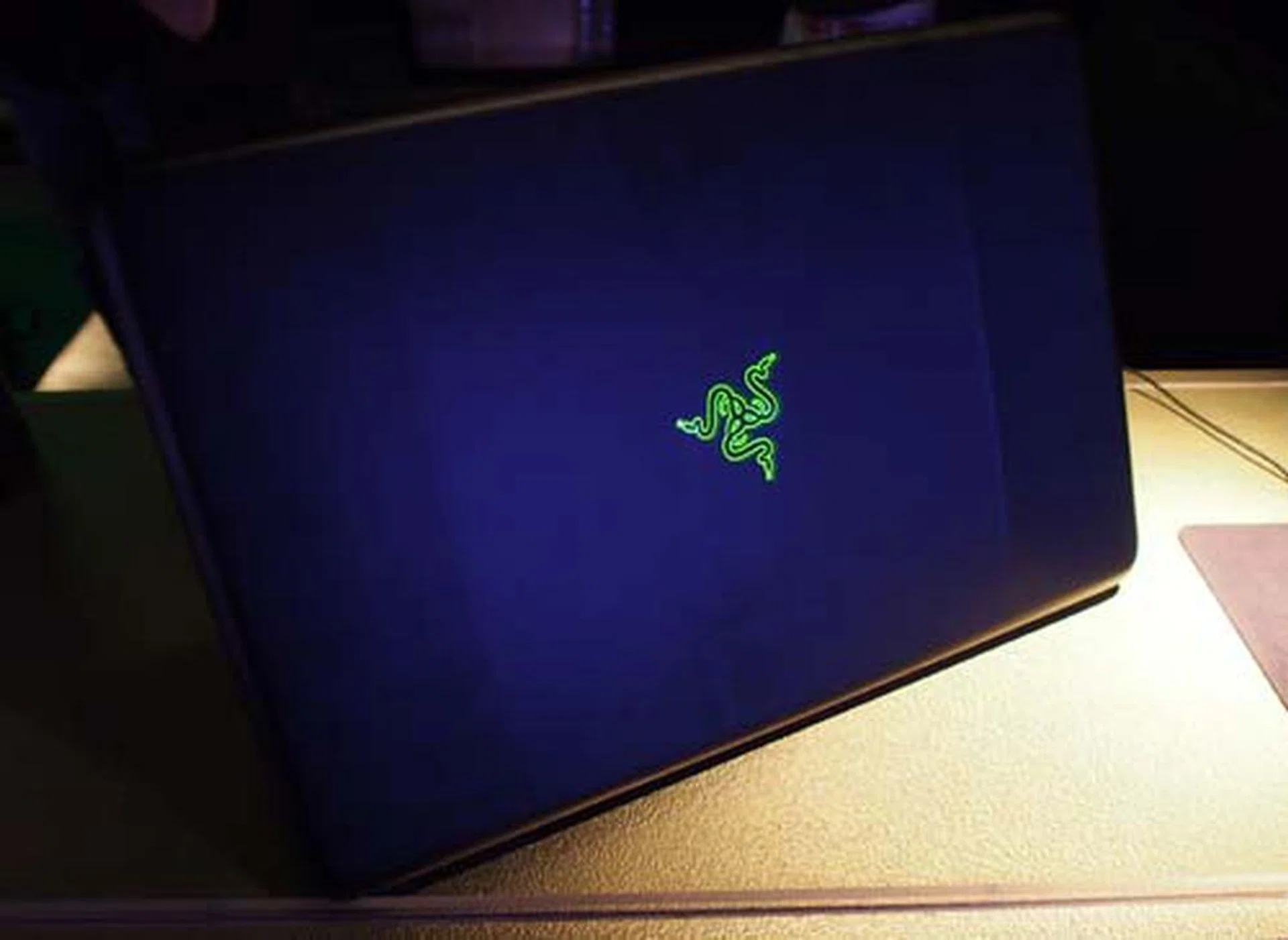 It's light... (for a 17-inch gaming notebook)