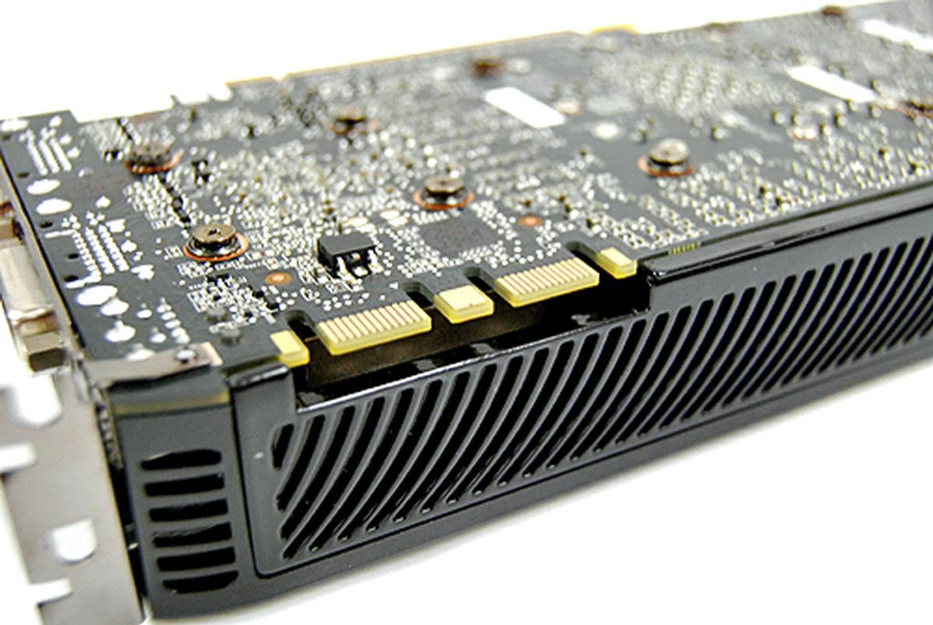 Two SLI connectors on the GeForce GTX 285 come as standard, meaning two or three-way SLI is possible.