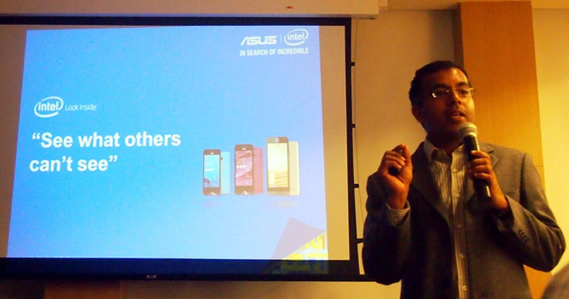 Mr. George Chacko, Regional Director of Intel for Tablet Product Marketing explained the benefits of using Intel processors in mobile devices.